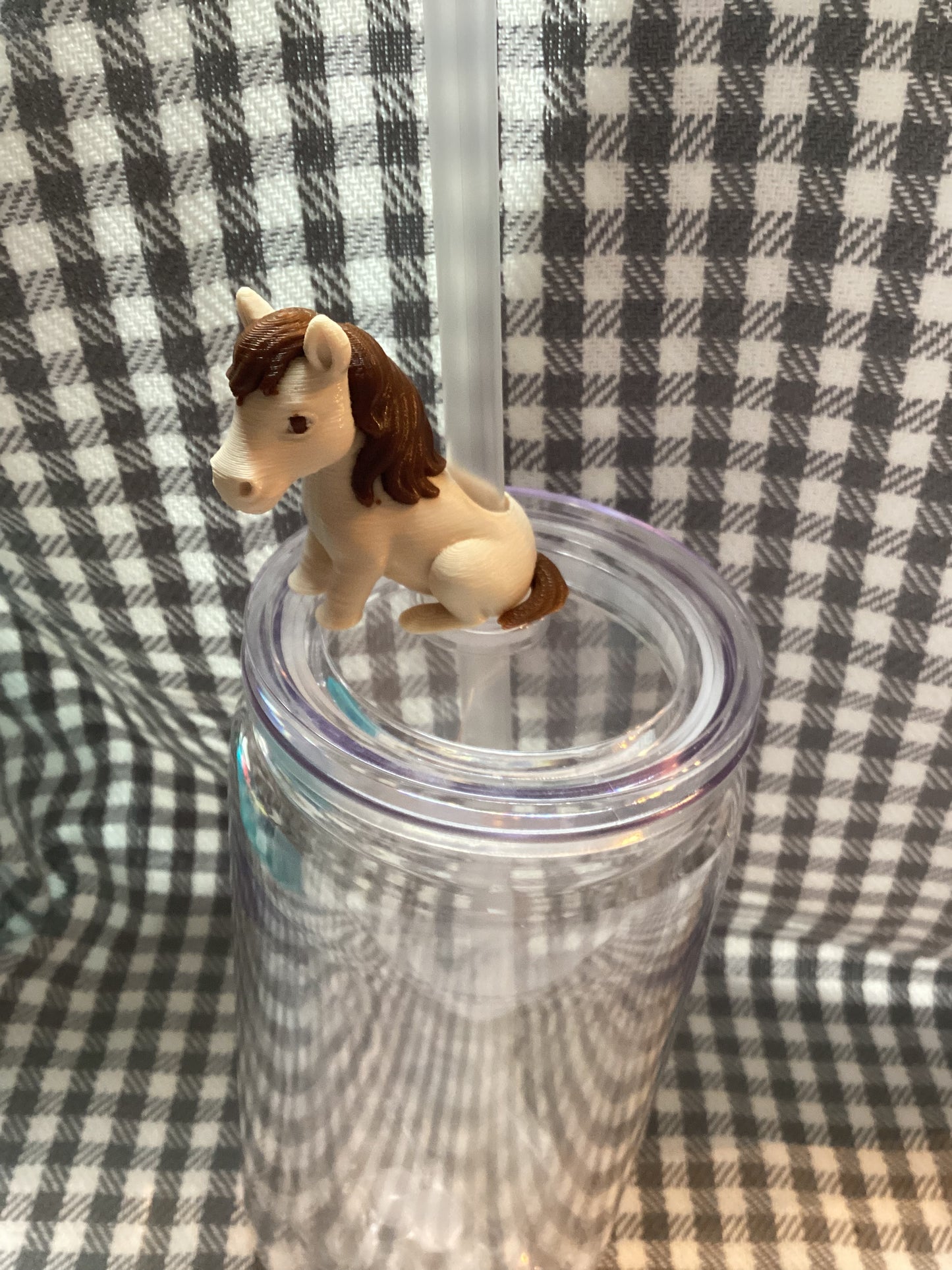 Medium straw topper