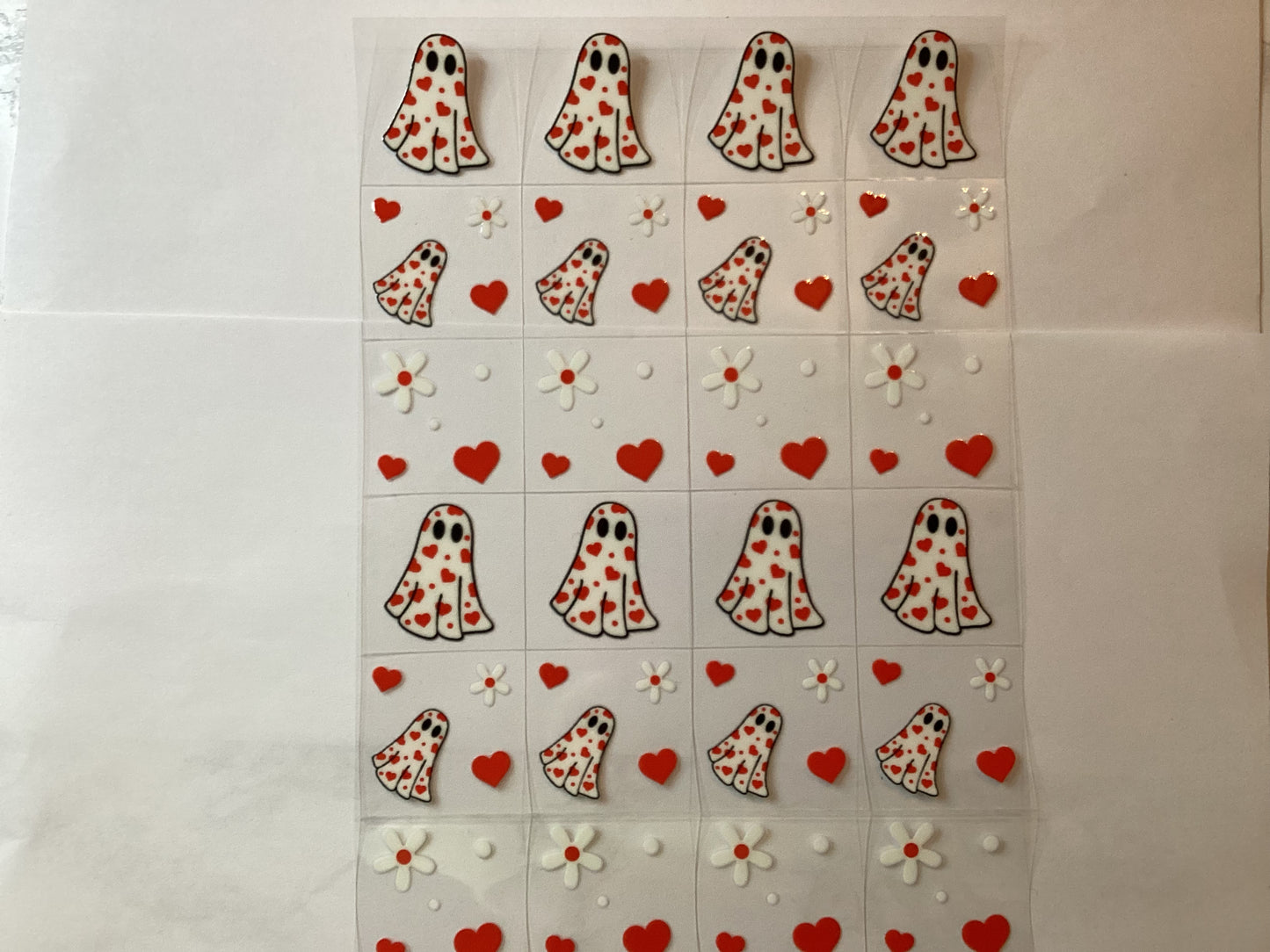 Ghost kiss cut